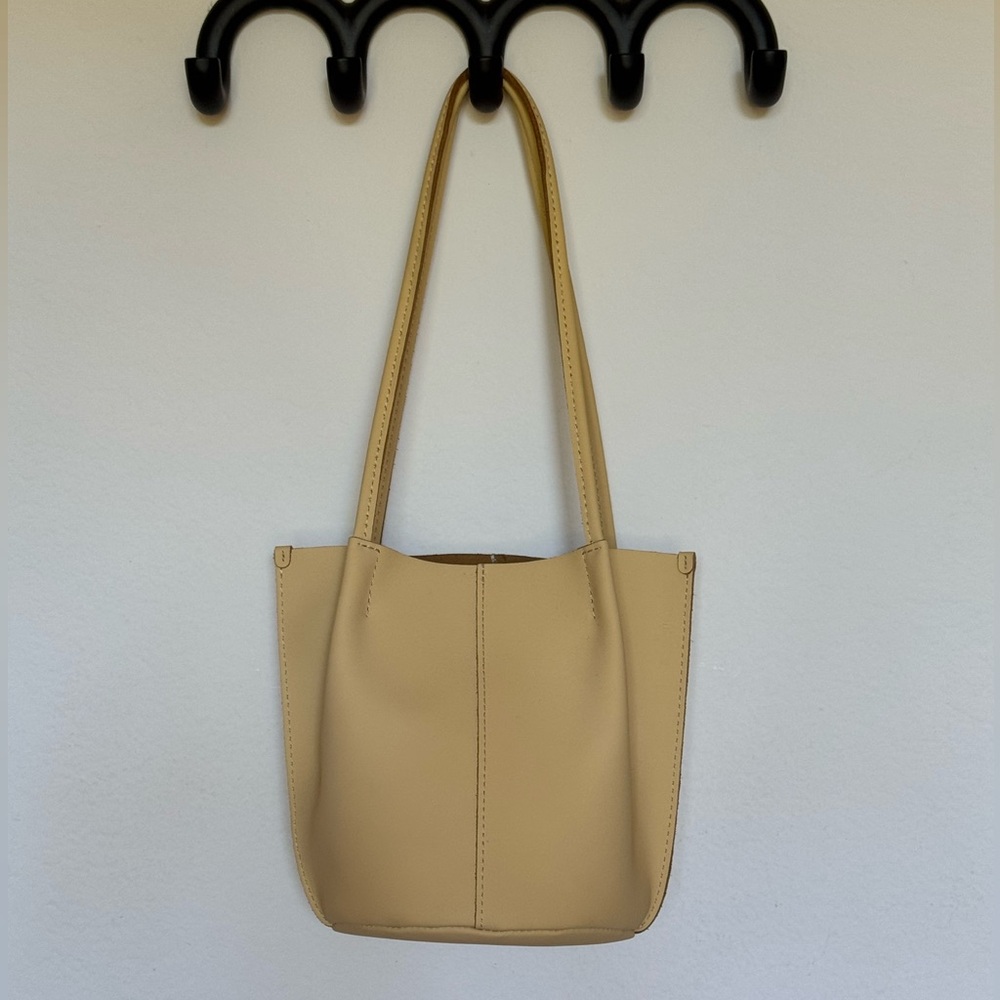 Portland Leather Butter Yellow Bucket Bag